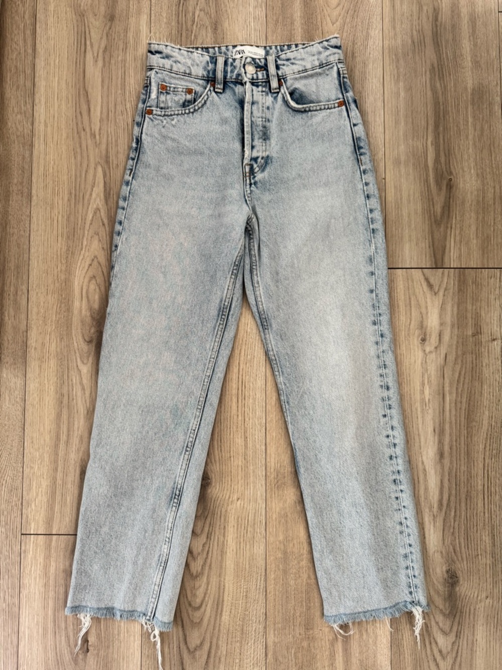 Zara Light Blue Denim Jeans with Tan Stitching